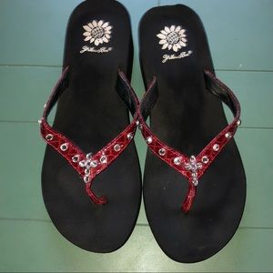 Yellow Box Wedged Flip Flops - Red straps with Rhinestone Cross & bling - Sz 8.5